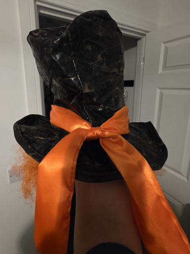 Mad hatters hat - and, in